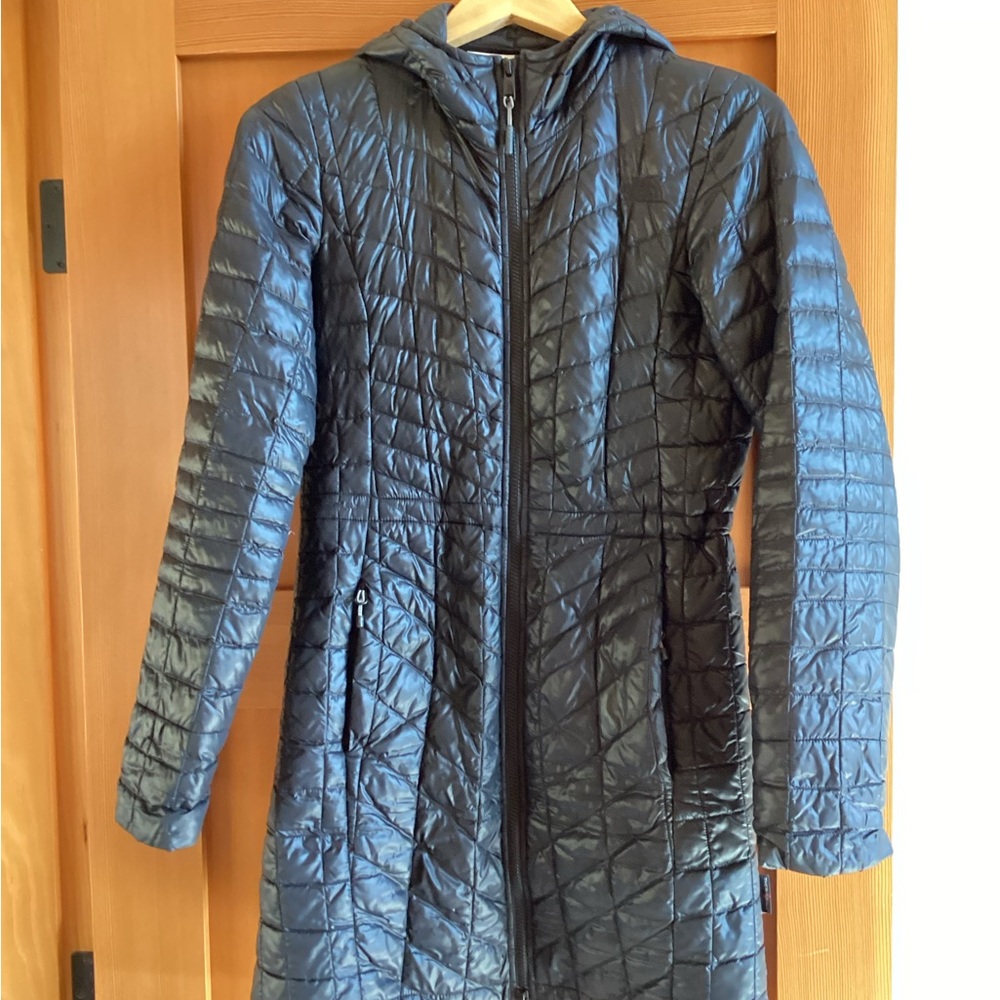 Women’s Northface down parka